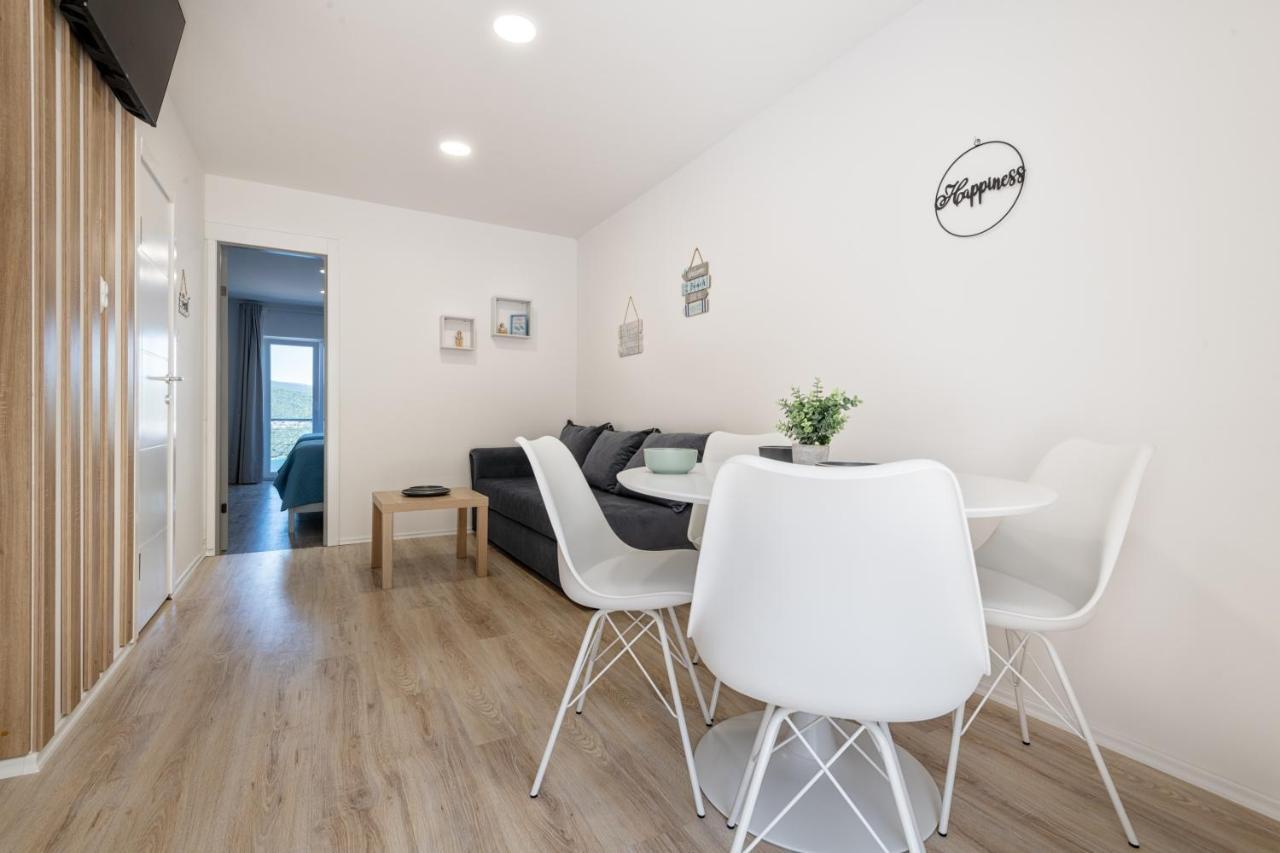 Apartments Malalu ネウム エクステリア 写真