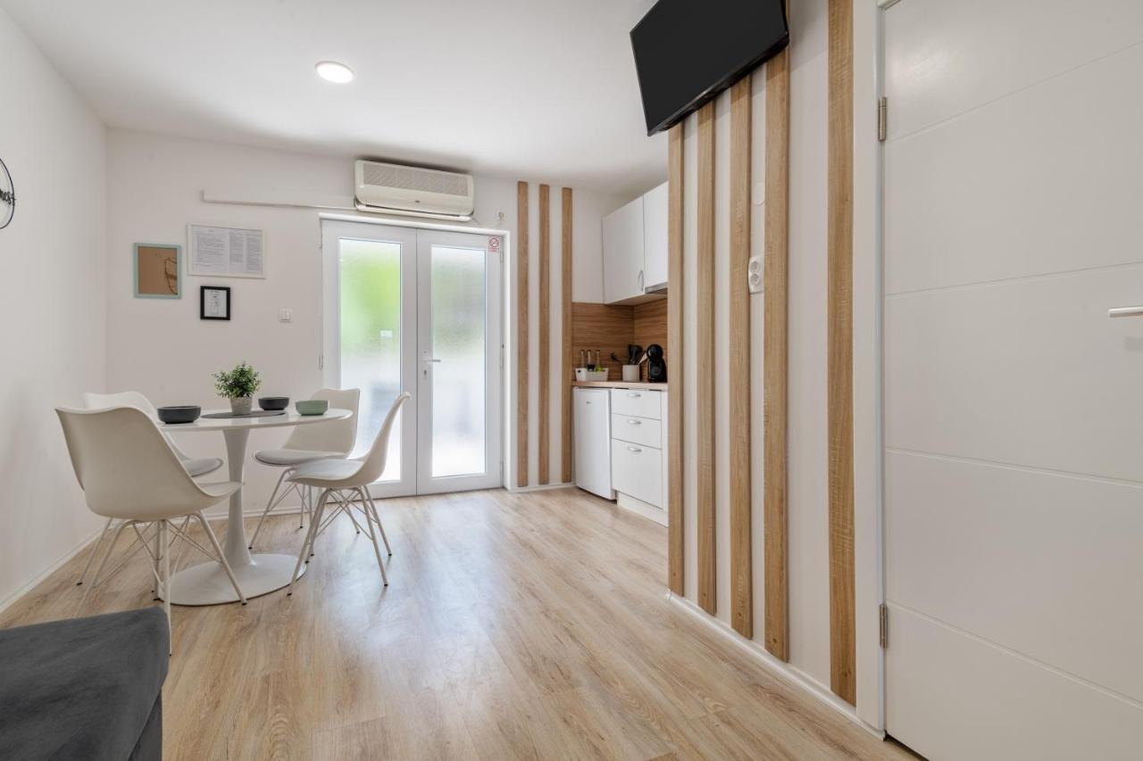 Apartments Malalu ネウム エクステリア 写真